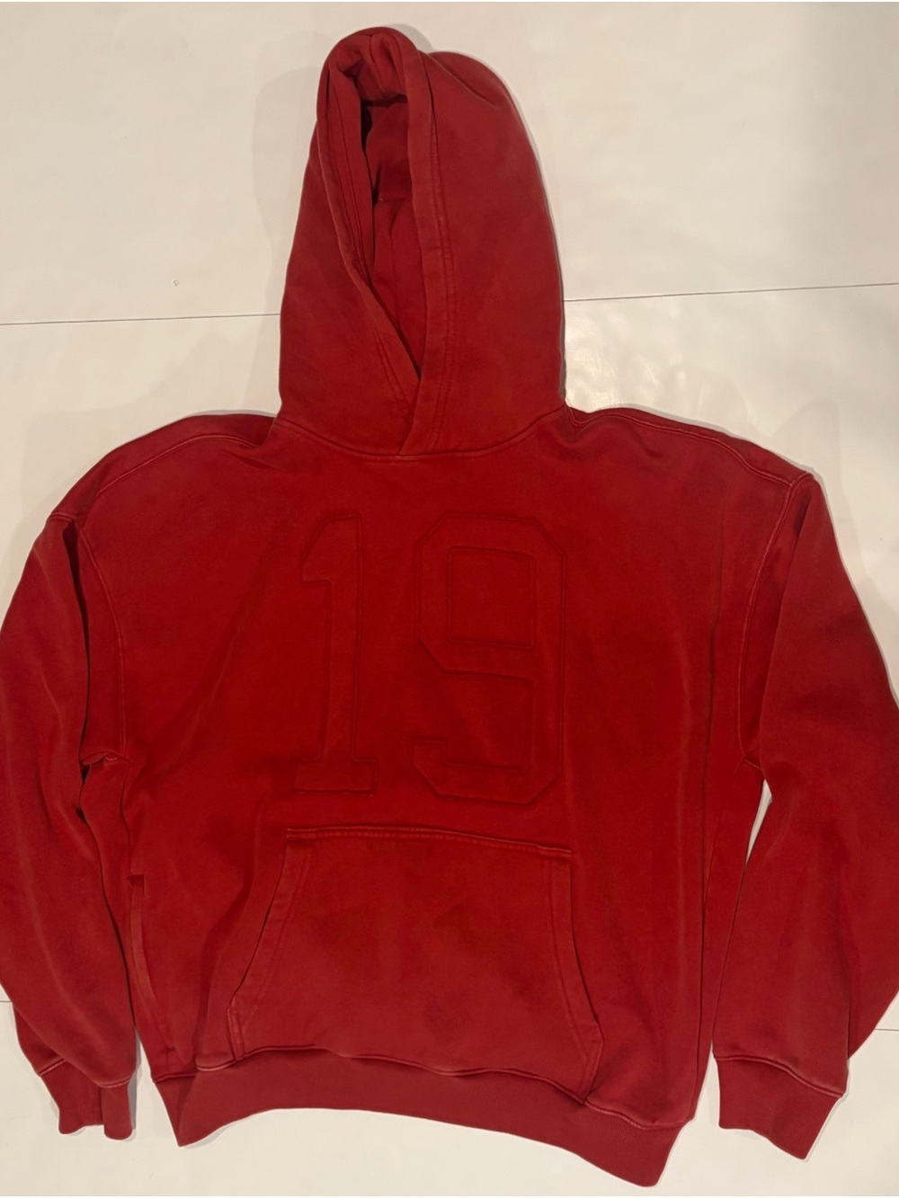 Hollister Men's Boxy Fit 19 Graphic Hoodie Washed Red Burgundy Sz Large